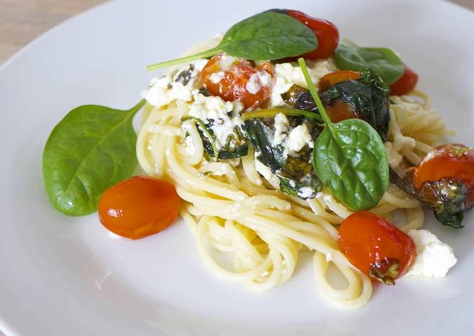 Спагетти с фетой и оливками рецепт – Авторская кухня: Паста и пицца. «Еда»